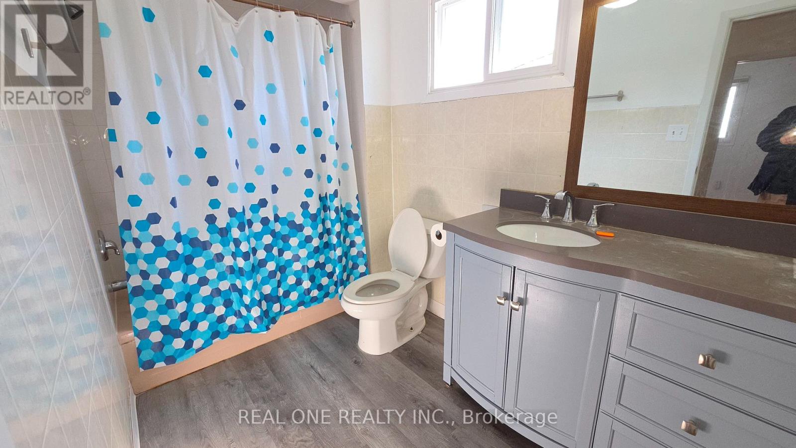 4157 Sandover Court, Mississauga (Creditview), Ontario  L5C 3K8 - Photo 7 - W13082476