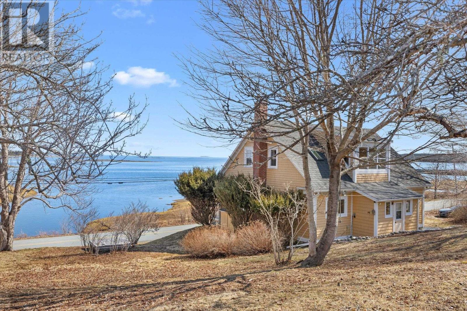 406 Kingsburg Road, Lower Rose Bay, Nova Scotia  B0J 2X0 - Photo 5 - 202602302