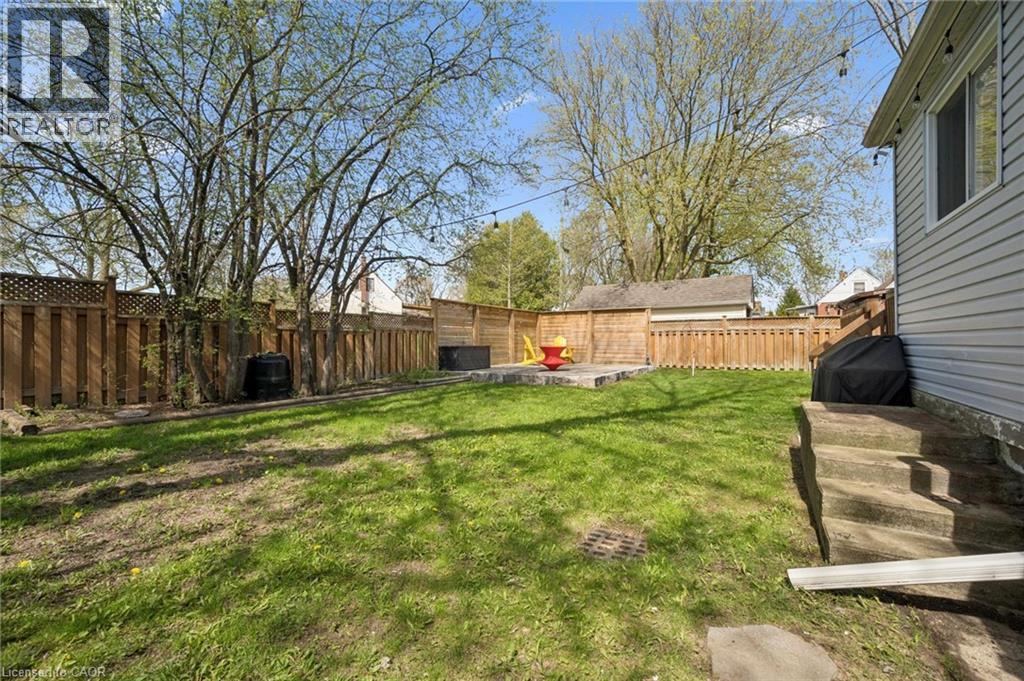 46 Seneca Drive, Kitchener, Ontario  N2M 3G9 - Photo 38 - 40826294