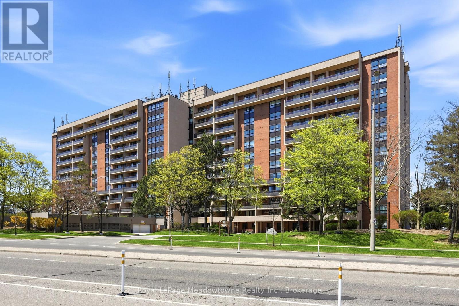 215 - 2929 AQUITAINE AVENUE, Mississauga, Ontario