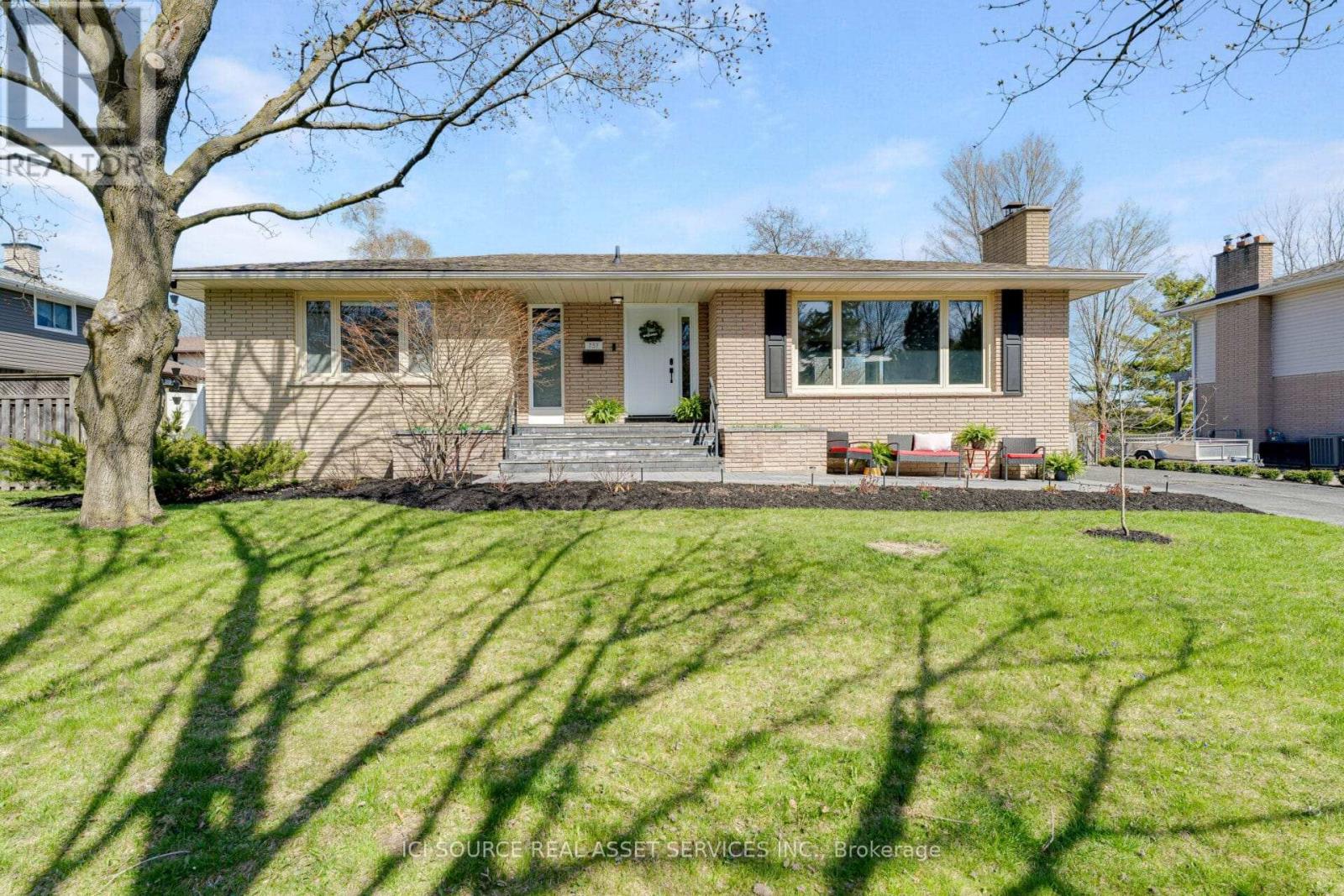 737 HOLGATE CRESCENT, Kingston, Ontario
