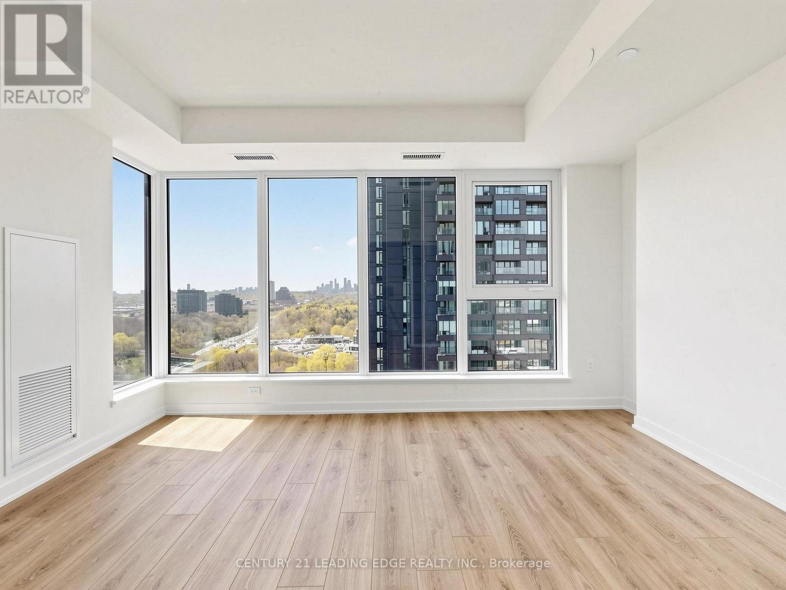 2011 - 5 Quarrington Lane, Toronto, Ontario  M3C 0S5 - Photo 13 - C13079476