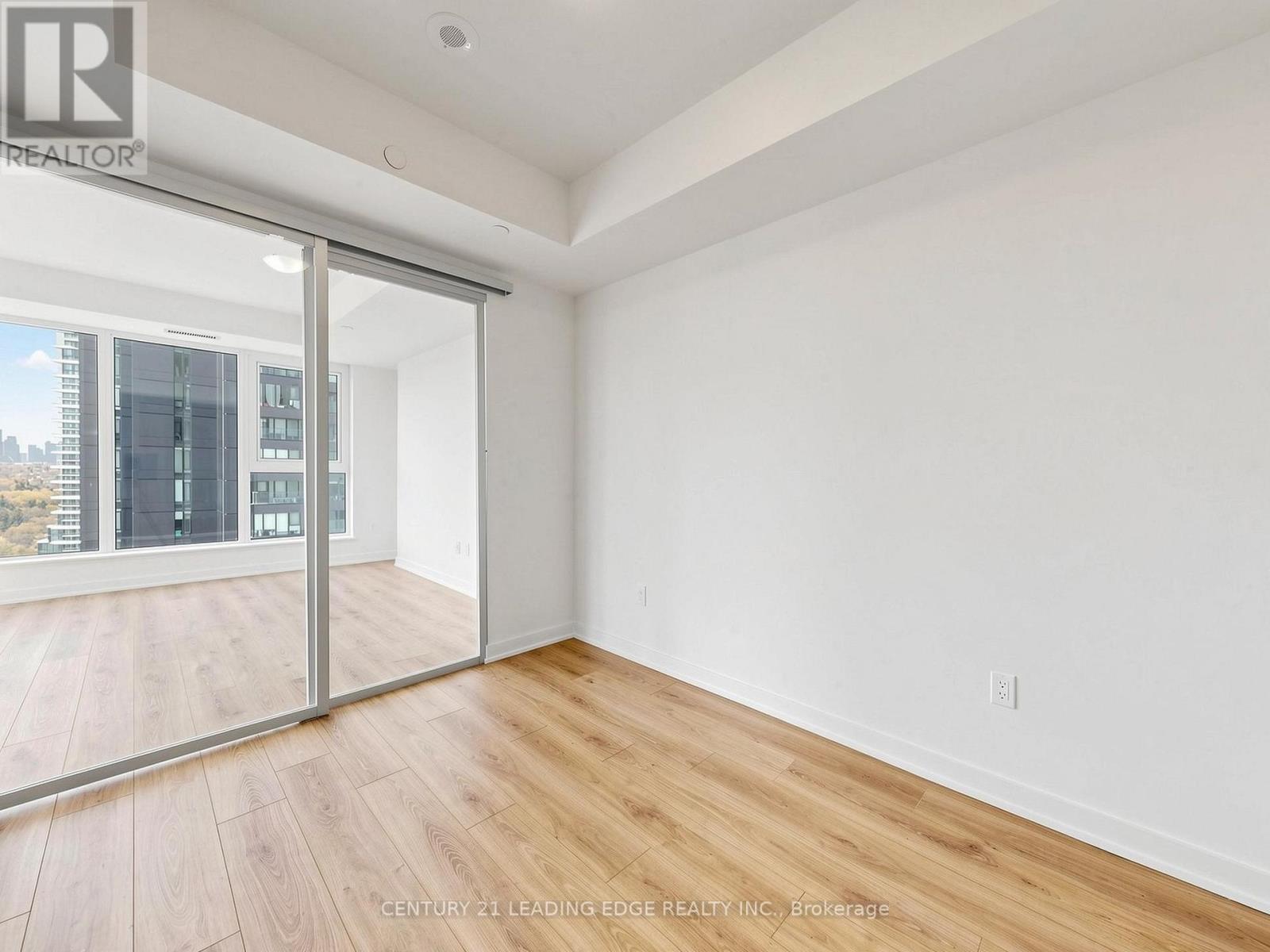 2011 - 5 Quarrington Lane, Toronto, Ontario  M3C 0S5 - Photo 19 - C13079476