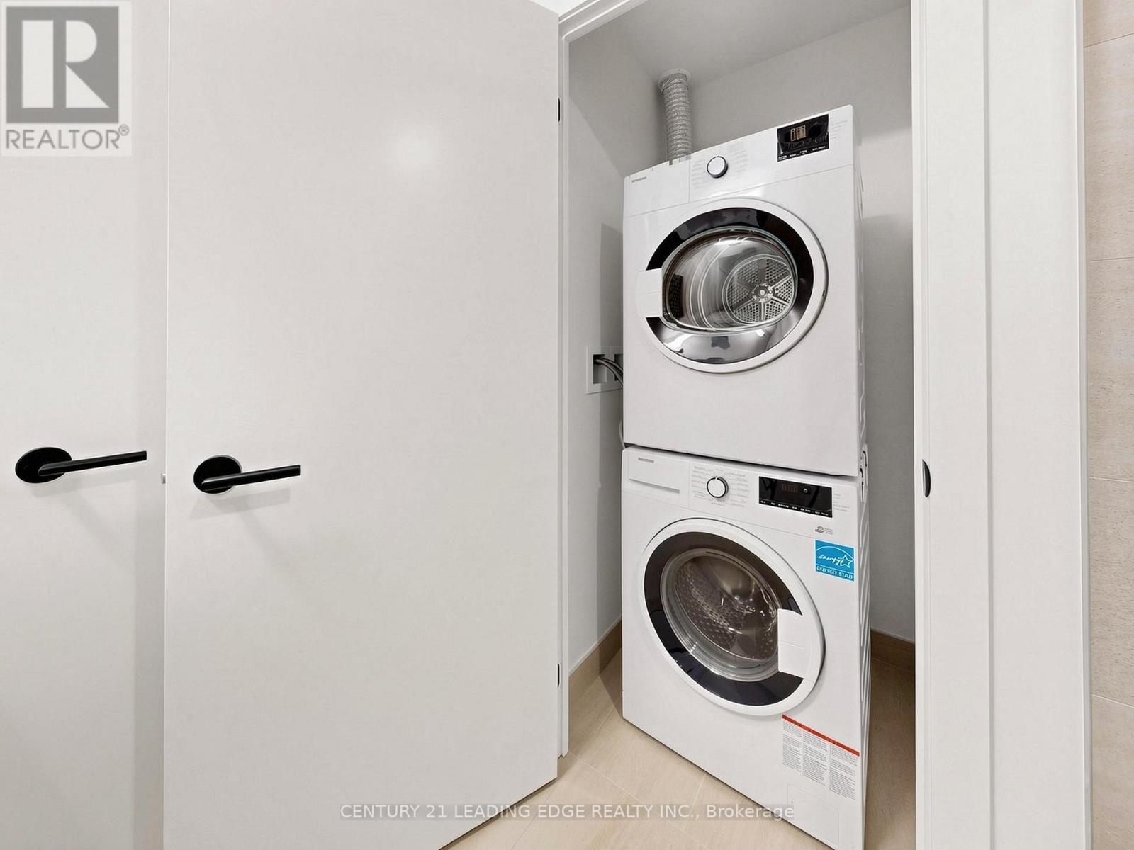 2011 - 5 Quarrington Lane, Toronto, Ontario  M3C 0S5 - Photo 25 - C13079476