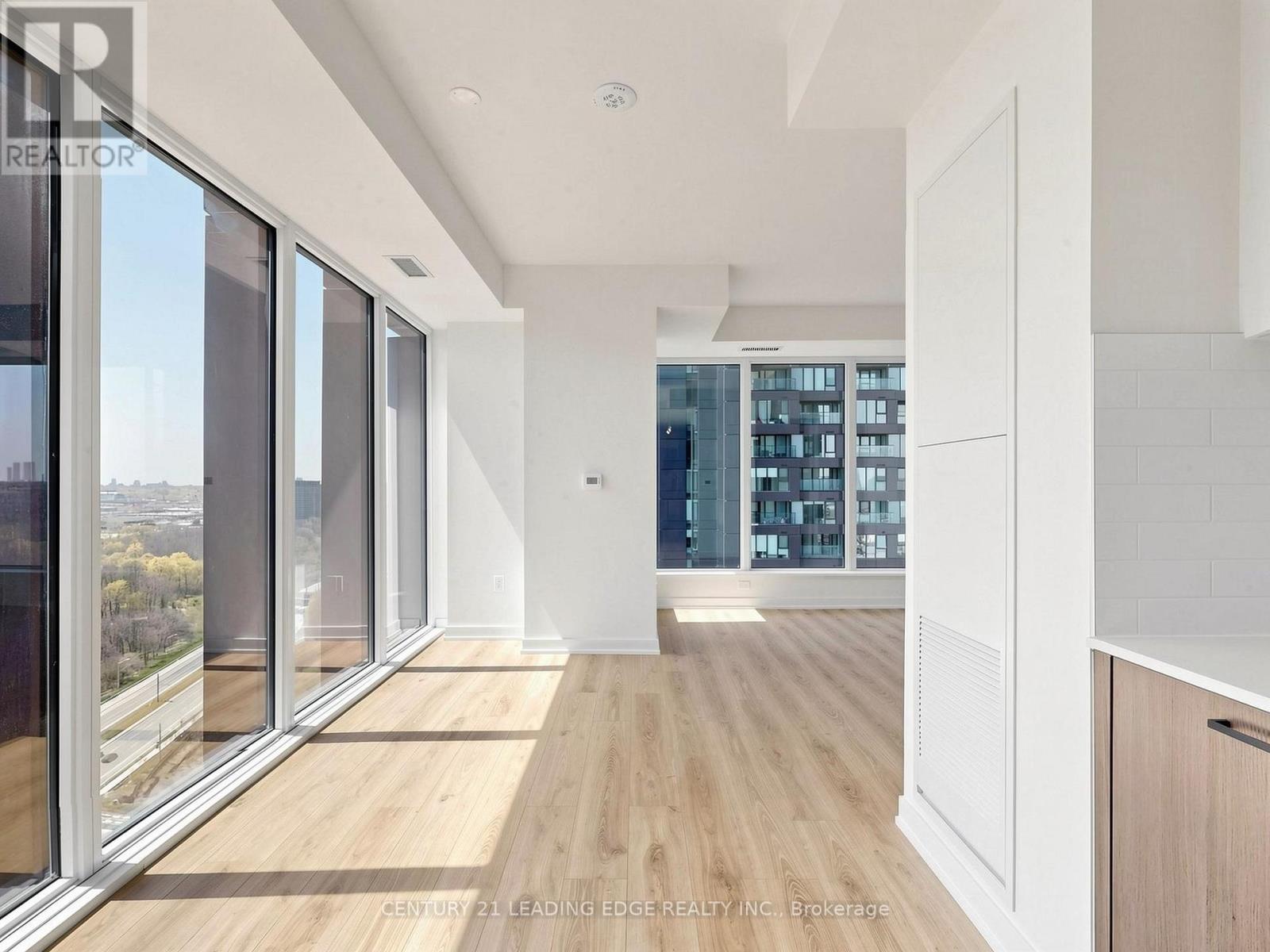 2011 - 5 Quarrington Lane, Toronto, Ontario  M3C 0S5 - Photo 5 - C13079476