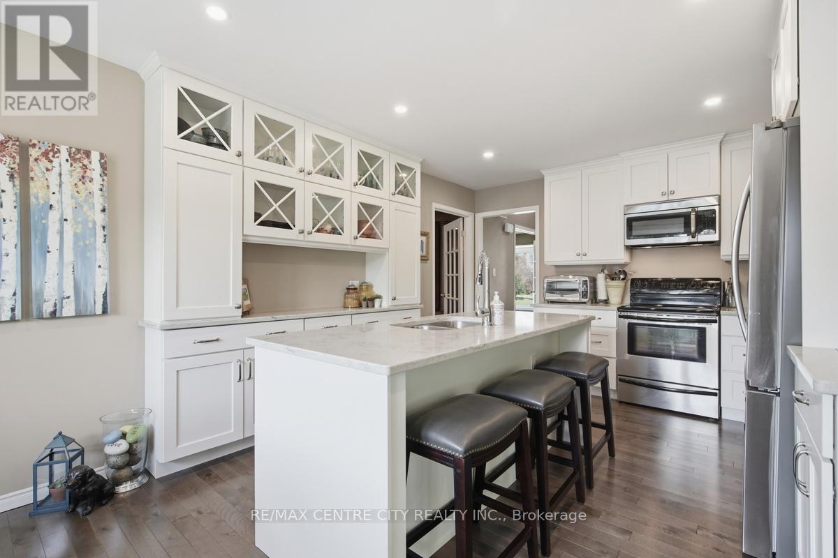 72 Robinson Lane, London North (North G), Ontario  N5X 3V4 - Photo 10 - X13082528
