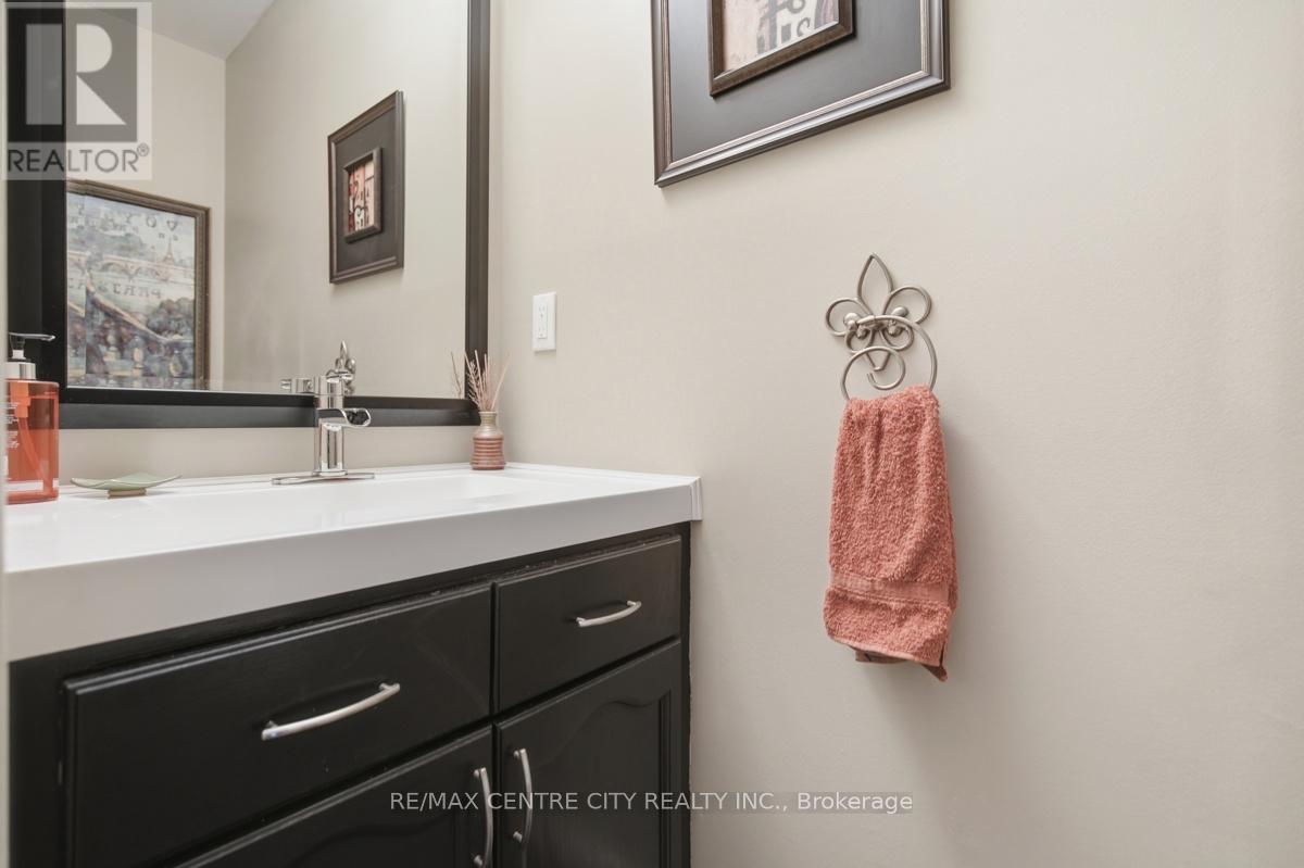 72 Robinson Lane, London North (North G), Ontario  N5X 3V4 - Photo 21 - X13082528