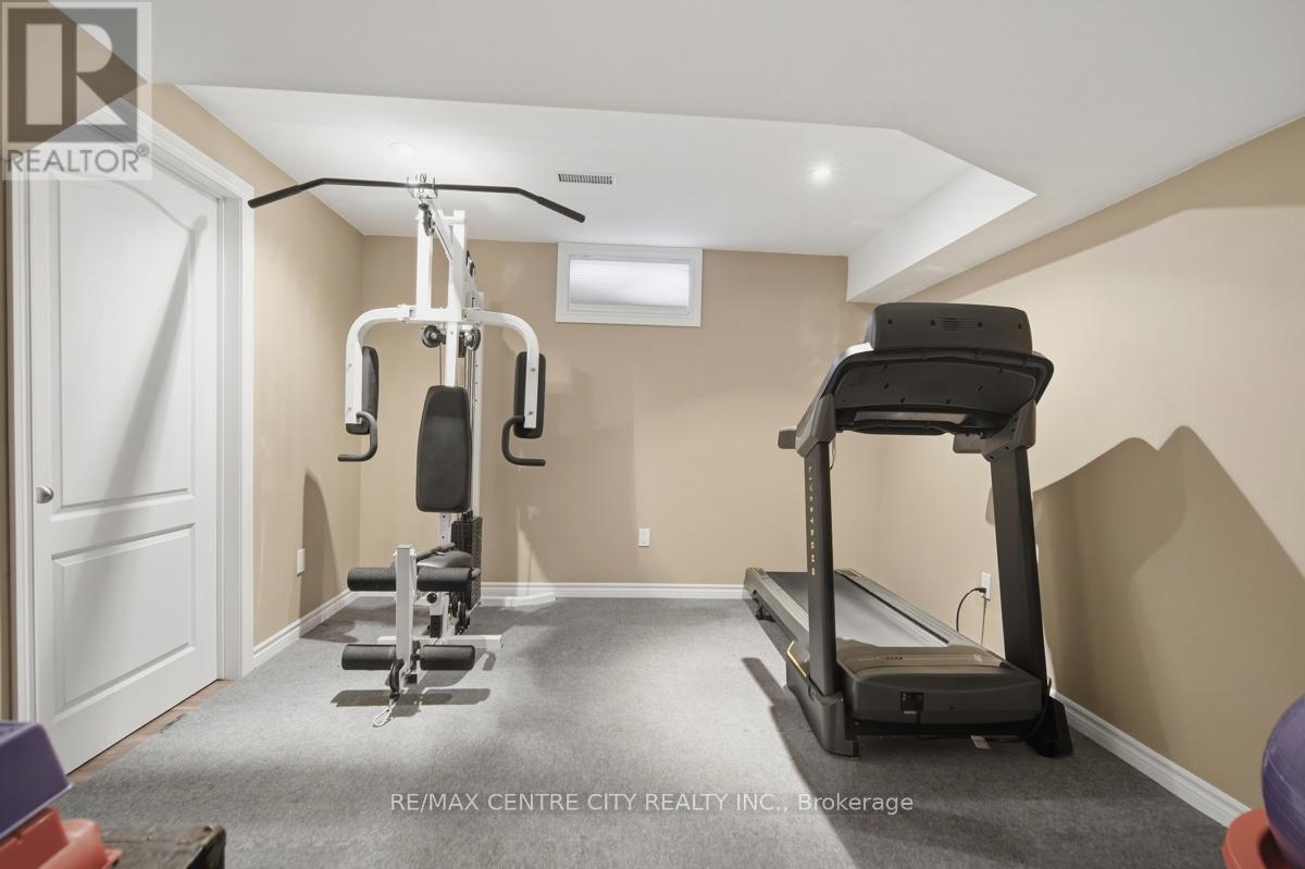 72 Robinson Lane, London North (North G), Ontario  N5X 3V4 - Photo 40 - X13082528