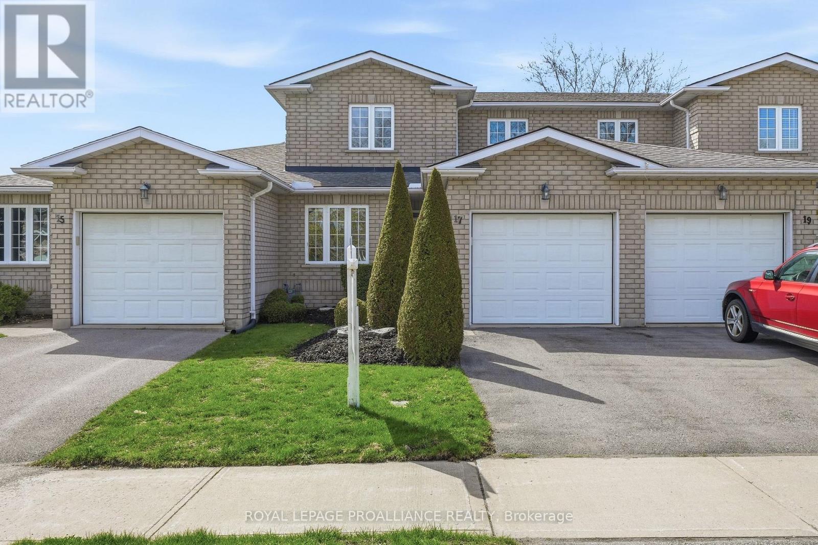 17 Pinegrove Court, Belleville, Ontario  K8N 5X9 - Photo 2 - X12919198