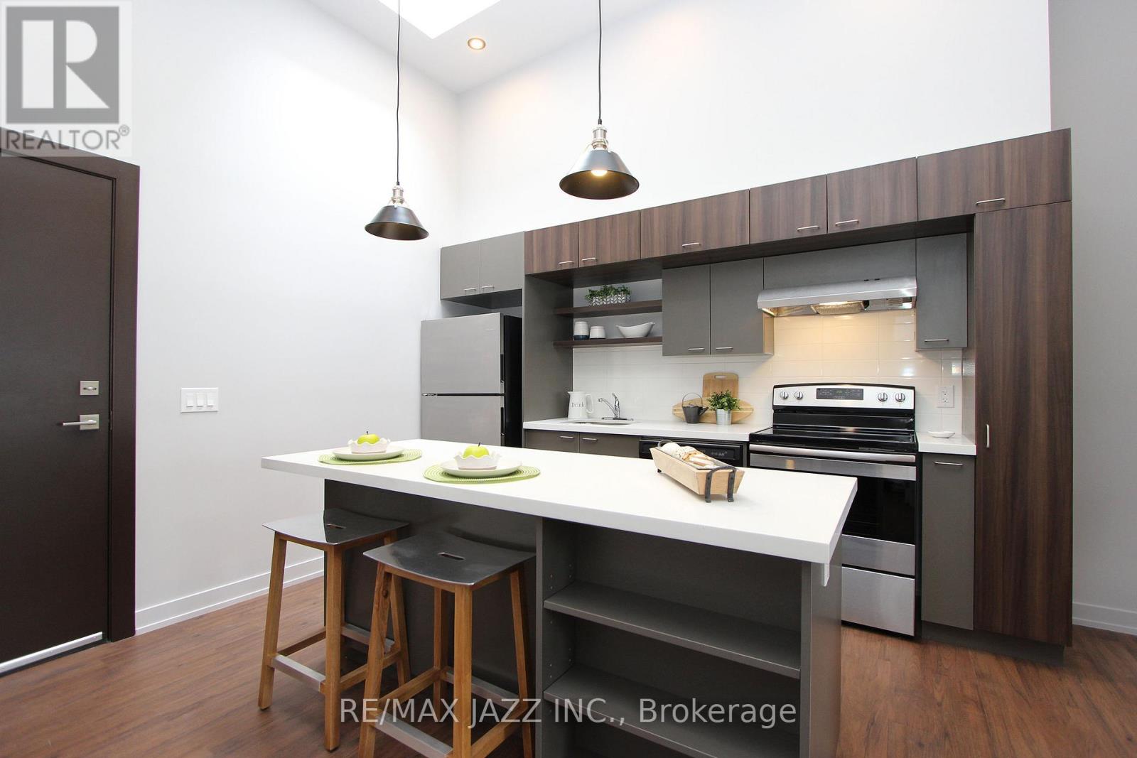 309 - 14 1/2 King Street E, Oshawa, Ontario  L1H 1A9 - Photo 7 - E13082492