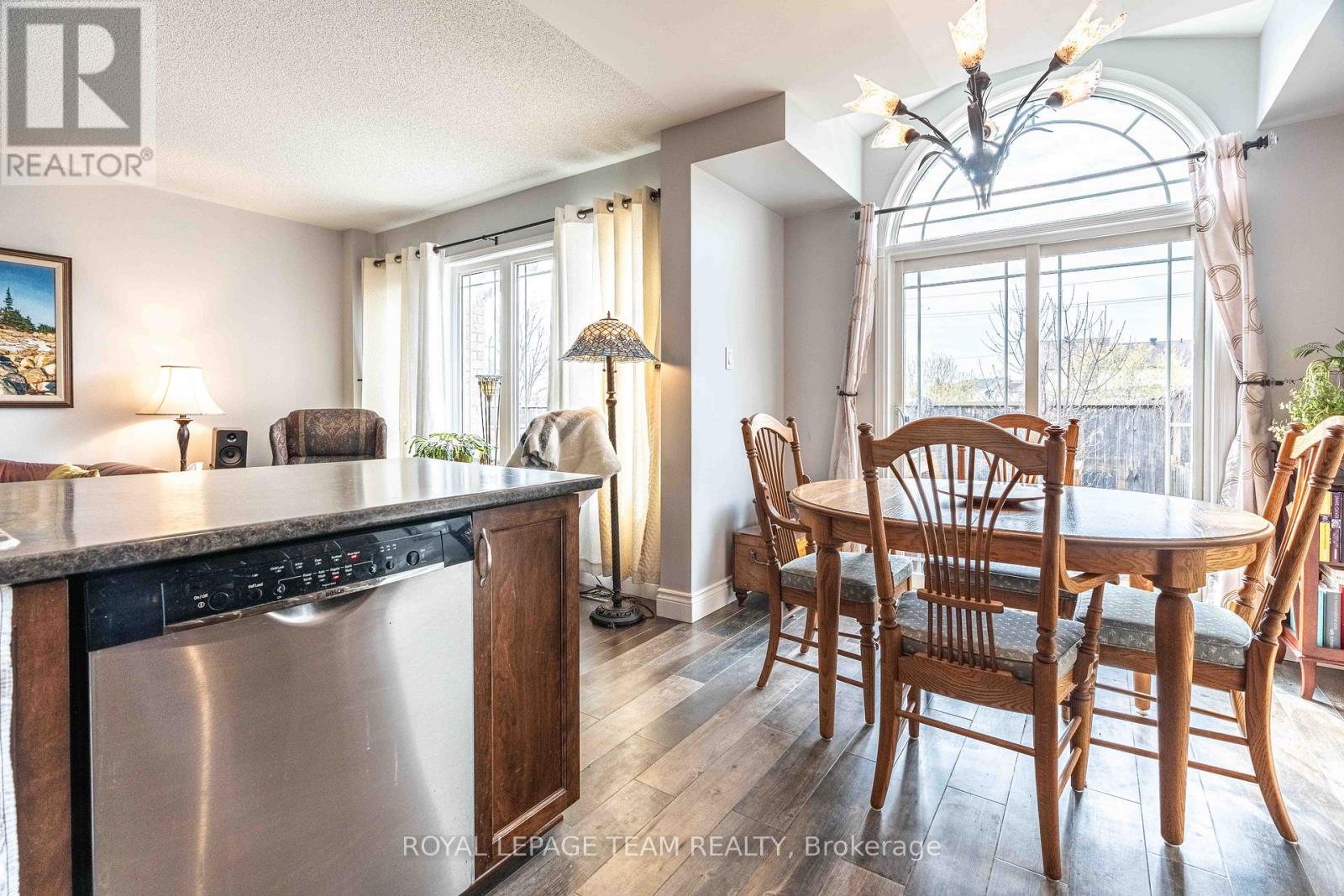 640 Pepperville Crescent, Ottawa, Ontario  K2M 0E8 - Photo 6 - X13082544
