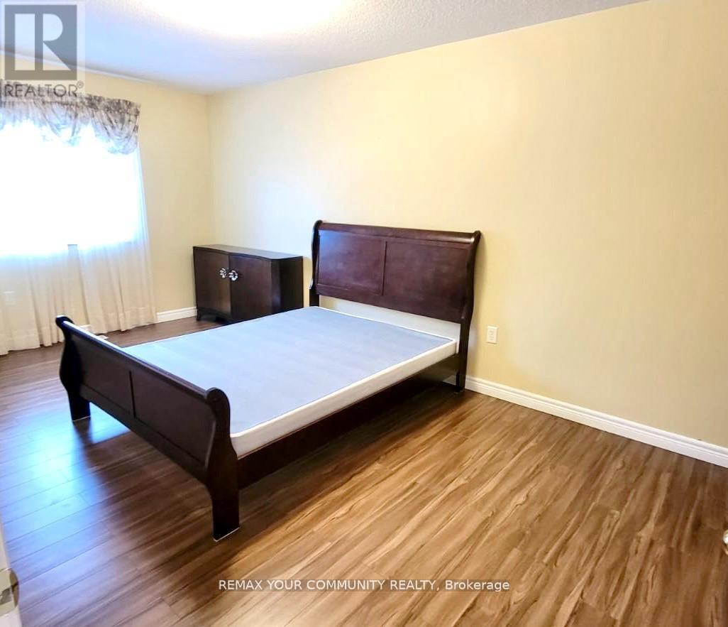 Main Level - 20 Veseli Court N, Bradford West Gwillimbury, Ontario  L3Z 3C3 - Photo 30 - N13081540