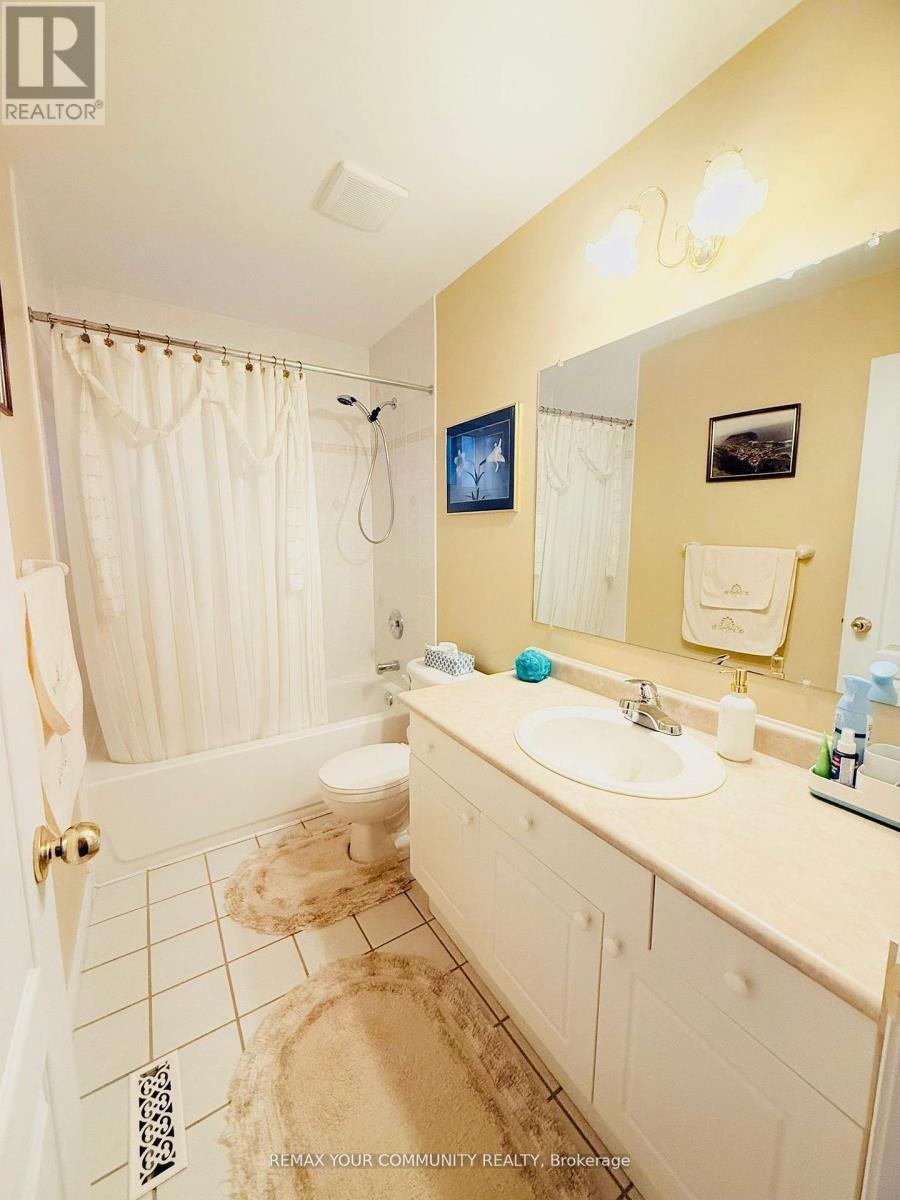 Main Level - 20 Veseli Court N, Bradford West Gwillimbury, Ontario  L3Z 3C3 - Photo 31 - N13081540