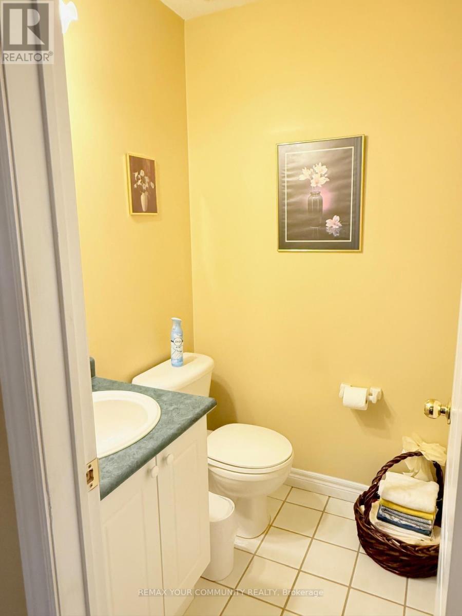 Main Level - 20 Veseli Court N, Bradford West Gwillimbury, Ontario  L3Z 3C3 - Photo 32 - N13081540