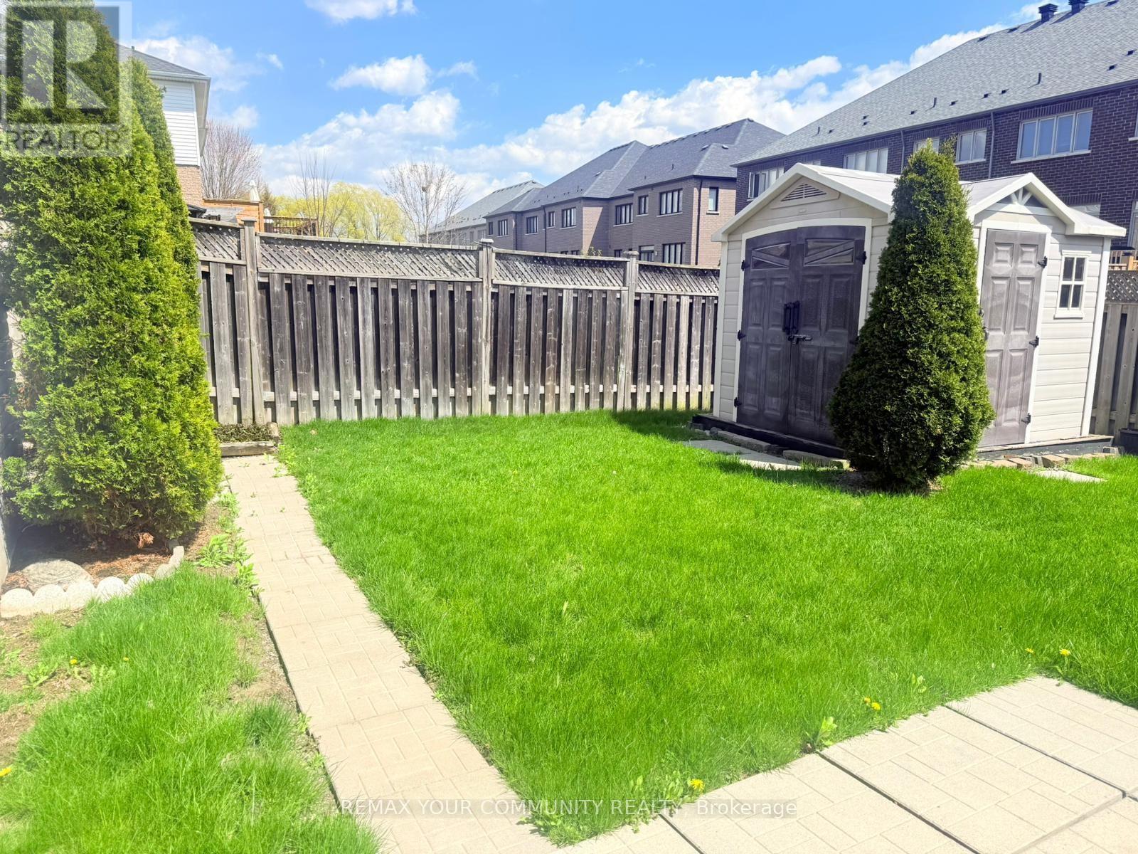 Main Level - 20 Veseli Court N, Bradford West Gwillimbury, Ontario  L3Z 3C3 - Photo 33 - N13081540