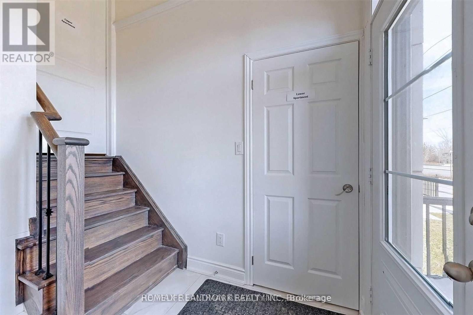 Upper Unit - 4126 Highway 7 Highway E, Markham, Ontario  L3R 0W9 - Photo 12 - N13082480