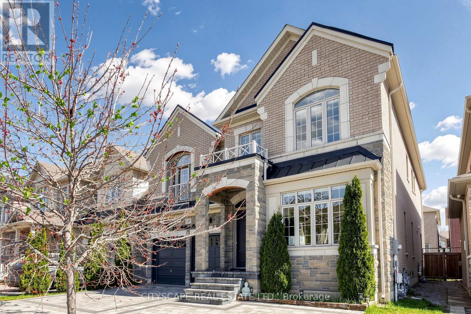 3207 William Rose Way, Oakville, Ontario  L6H 0T6 - Photo 3 - W13082500