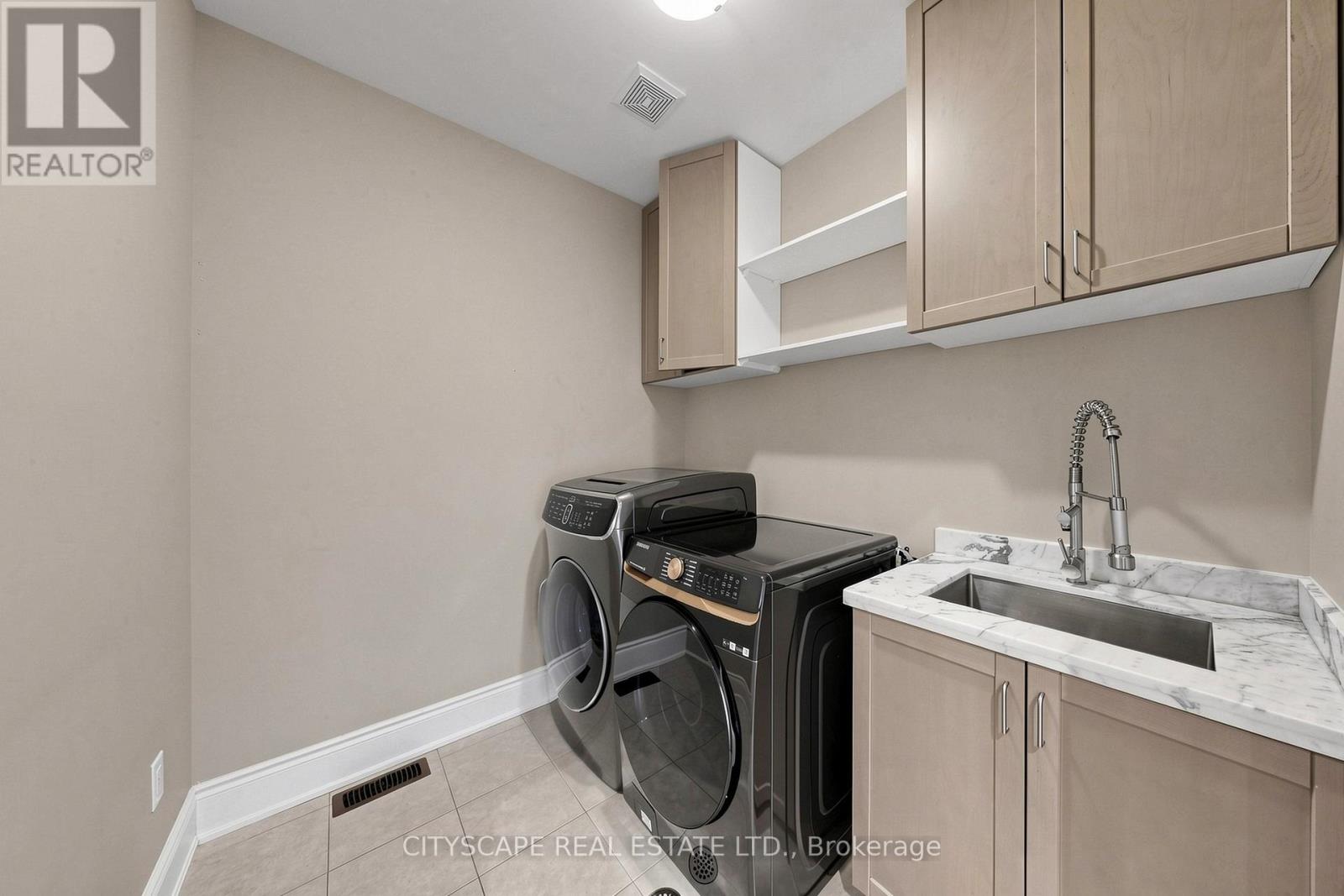 3207 William Rose Way, Oakville, Ontario  L6H 0T6 - Photo 35 - W13082500