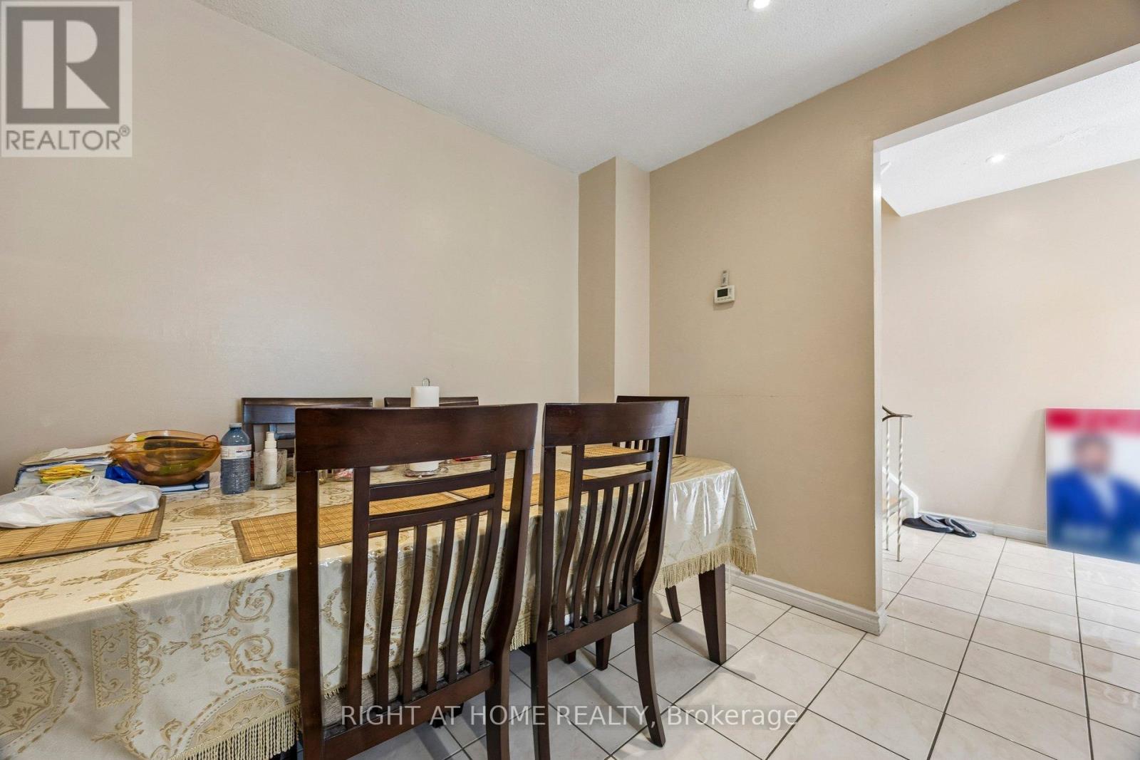 5 - 2002 Martin Grove Road, Toronto (West Humber-Clairville), Ontario  M9V 4A3 - Photo 10 - W13082510