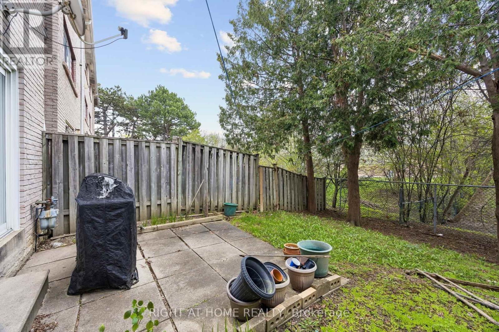 5 - 2002 Martin Grove Road, Toronto (West Humber-Clairville), Ontario  M9V 4A3 - Photo 17 - W13082510
