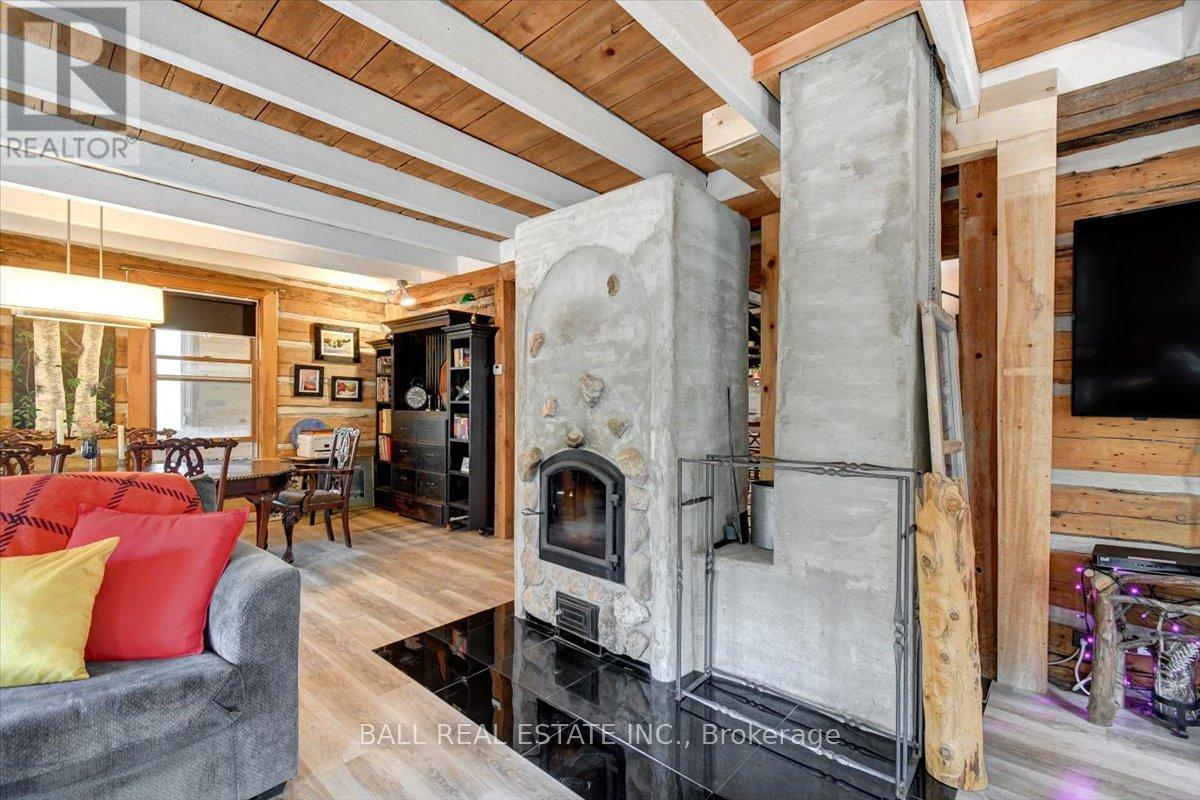 735 Smaglinski-Stoppa Parkway, Madawaska Valley, Ontario  K0J 2N0 - Photo 12 - X13069328