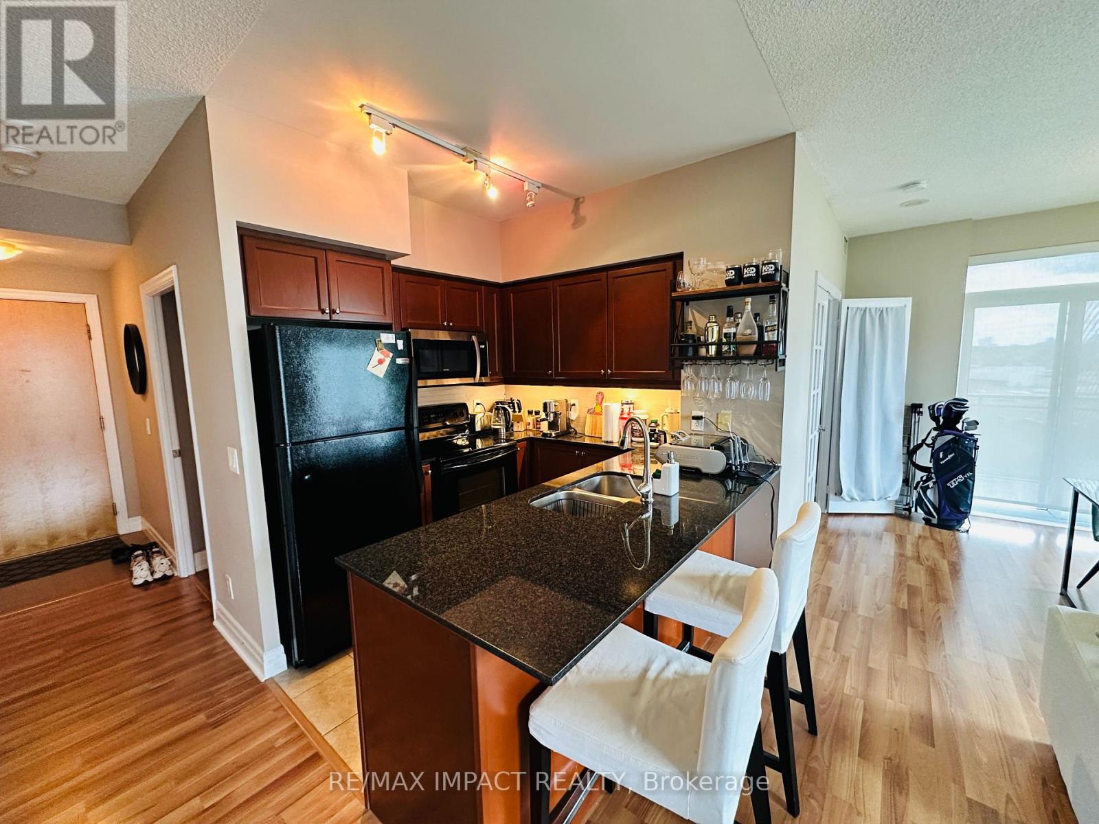 1001 - 58 Marine Parade Drive, Toronto, Ontario  M8V 4G1 - Photo 9 - W13078178