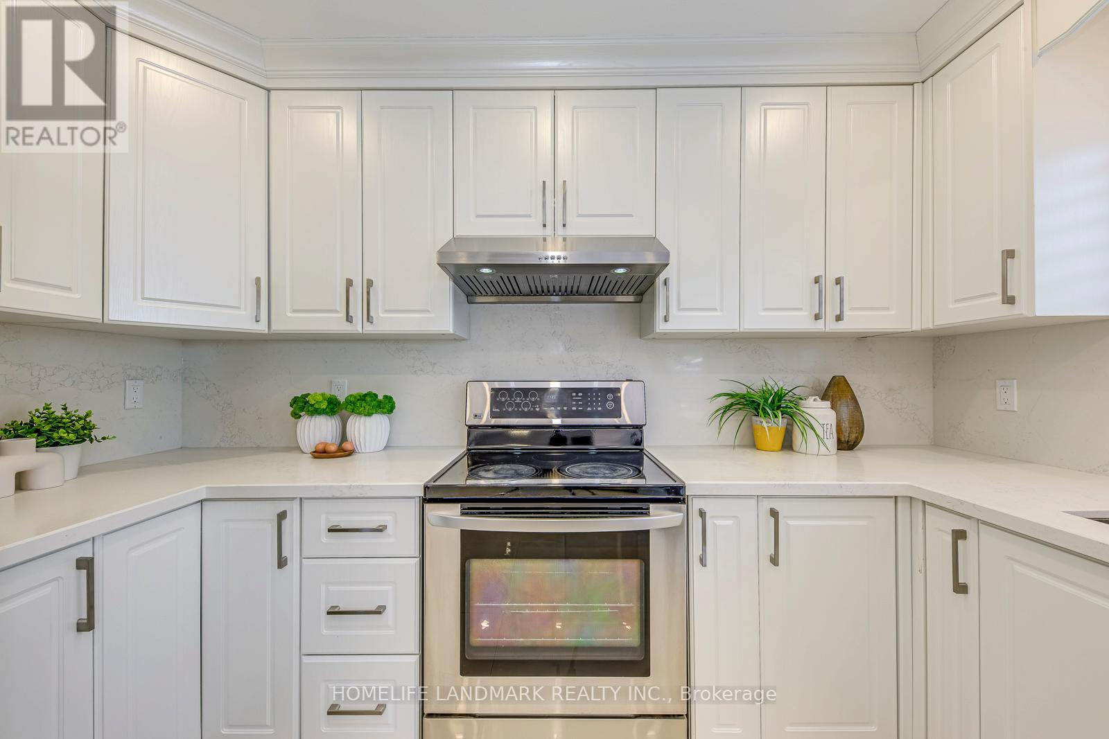 5123 Heatherleigh Avenue, Mississauga, Ontario  L5V 1M7 - Photo 15 - W13082240