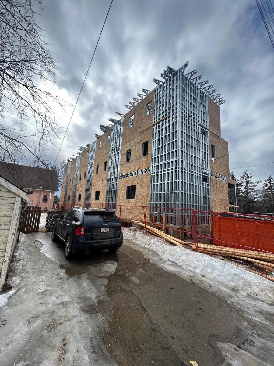 10848  74 Ave, Edmonton, Alberta  T6E 1G9 - Photo 3 - 43871740