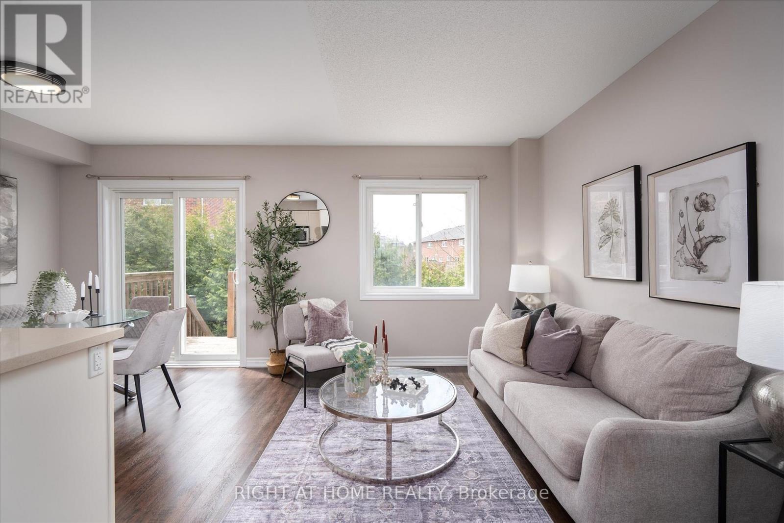40 Markham Trail, Clarington (Bowmanville), Ontario  L1C 0S4 - Photo 4 - E13082726