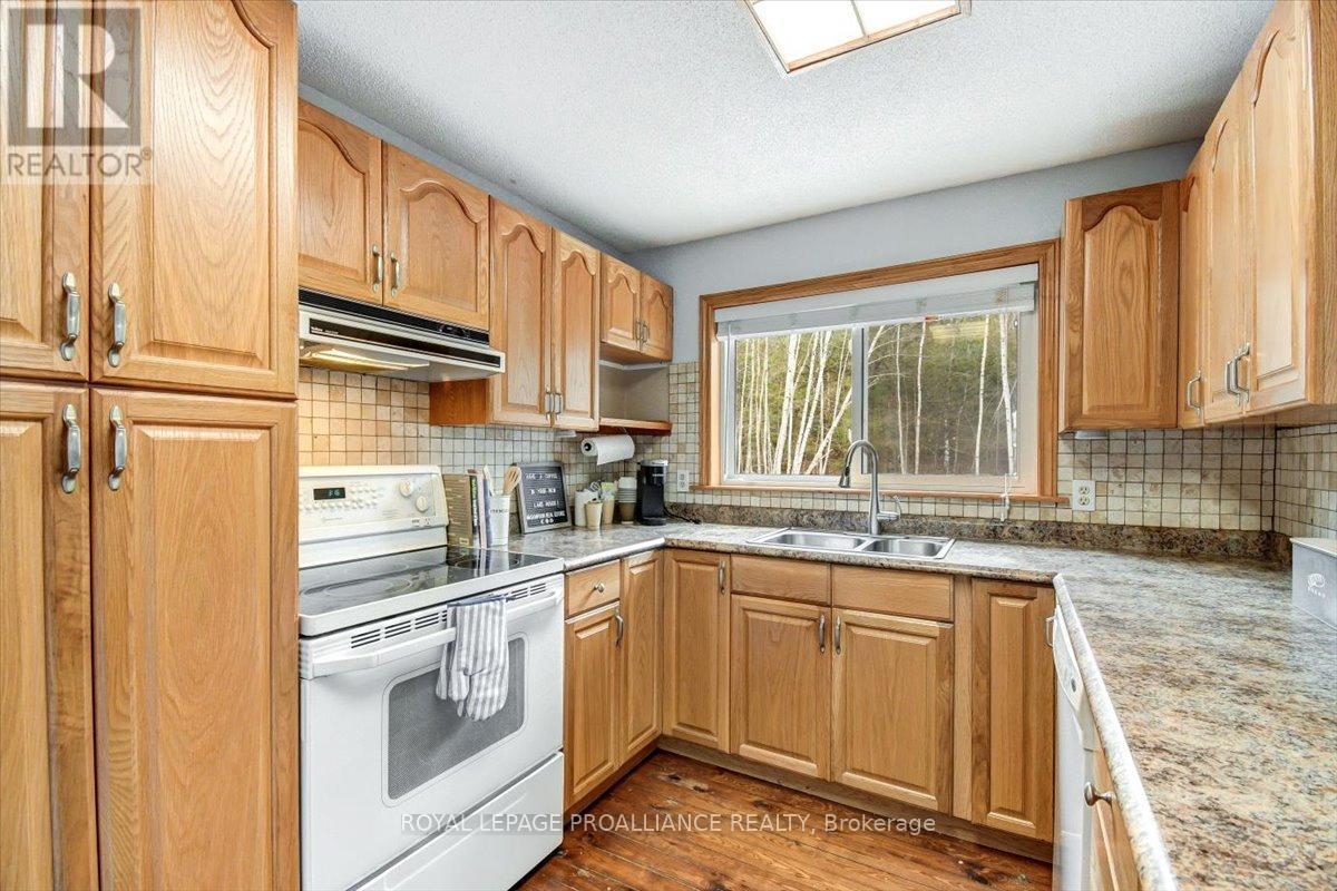 1407 Spooks Bay Lane, Highlands East (Cardiff Ward), Ontario  K0L 1A0 - Photo 10 - X13082710
