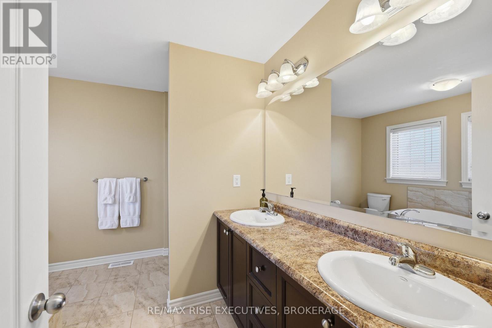 1365 Waterside Way, Kingston (Kingston East (Incl Barret Crt)), Ontario  K7K 0G2 - Photo 25 - X13082672
