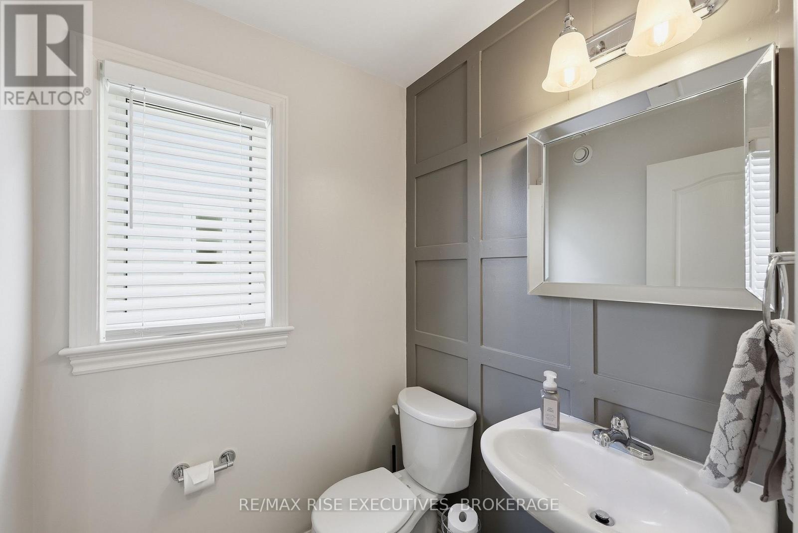 1365 Waterside Way, Kingston (Kingston East (Incl Barret Crt)), Ontario  K7K 0G2 - Photo 6 - X13082672