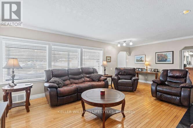 577 Wonderland Road N, London North (North N), Ontario  N6H 3E2 - Photo 5 - X13082692