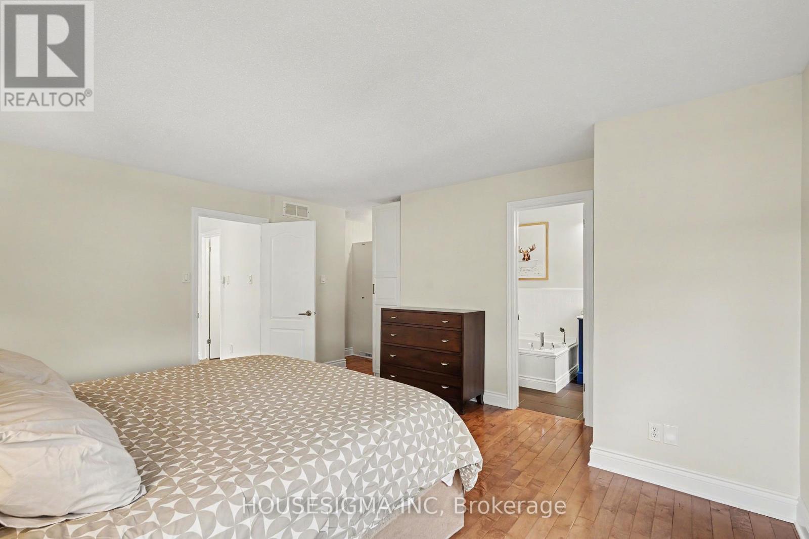 100 Flowertree Crescent N, Ottawa, Ontario  K2M 2R7 - Photo 18 - X13082588