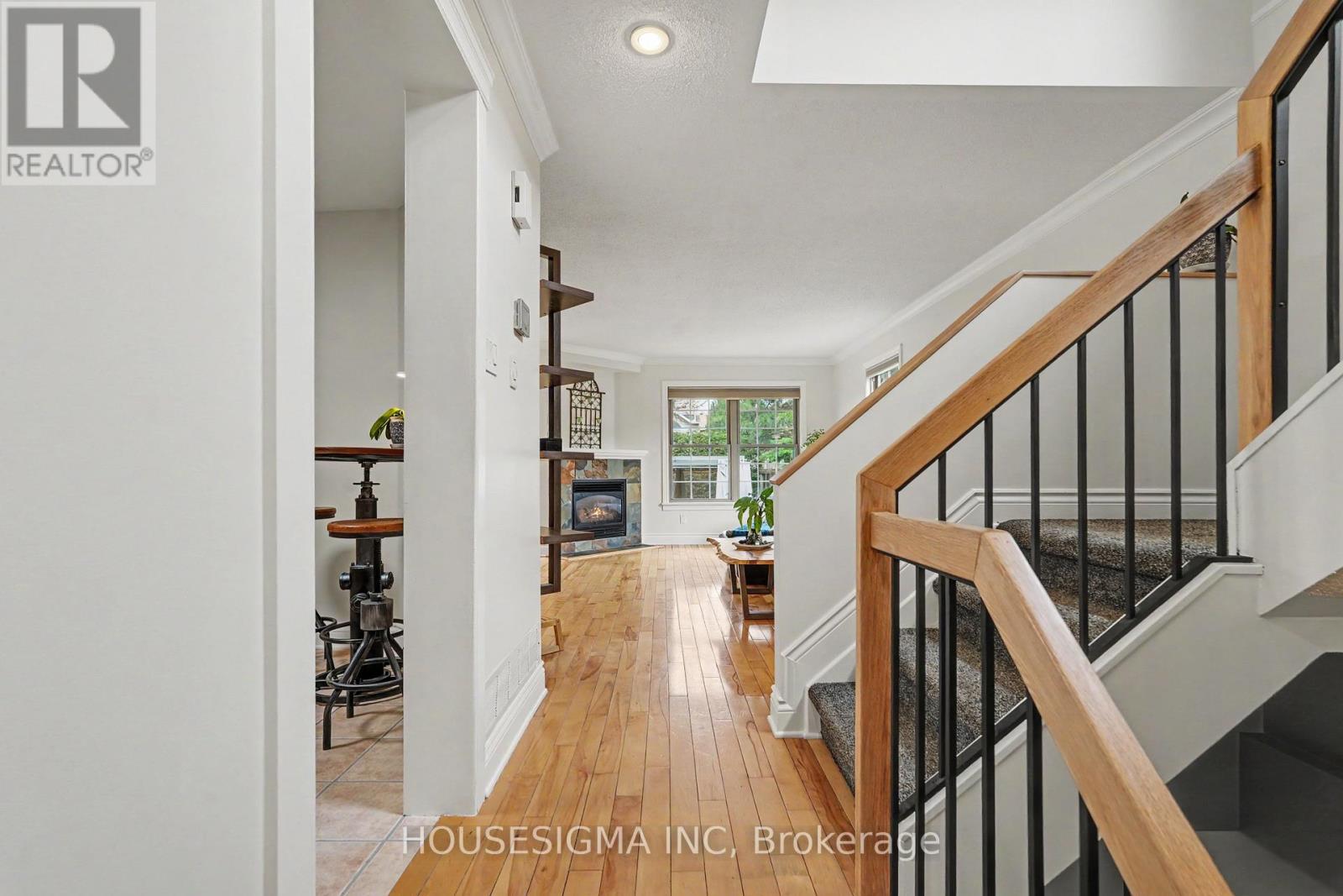 100 Flowertree Crescent N, Ottawa, Ontario  K2M 2R7 - Photo 5 - X13082588