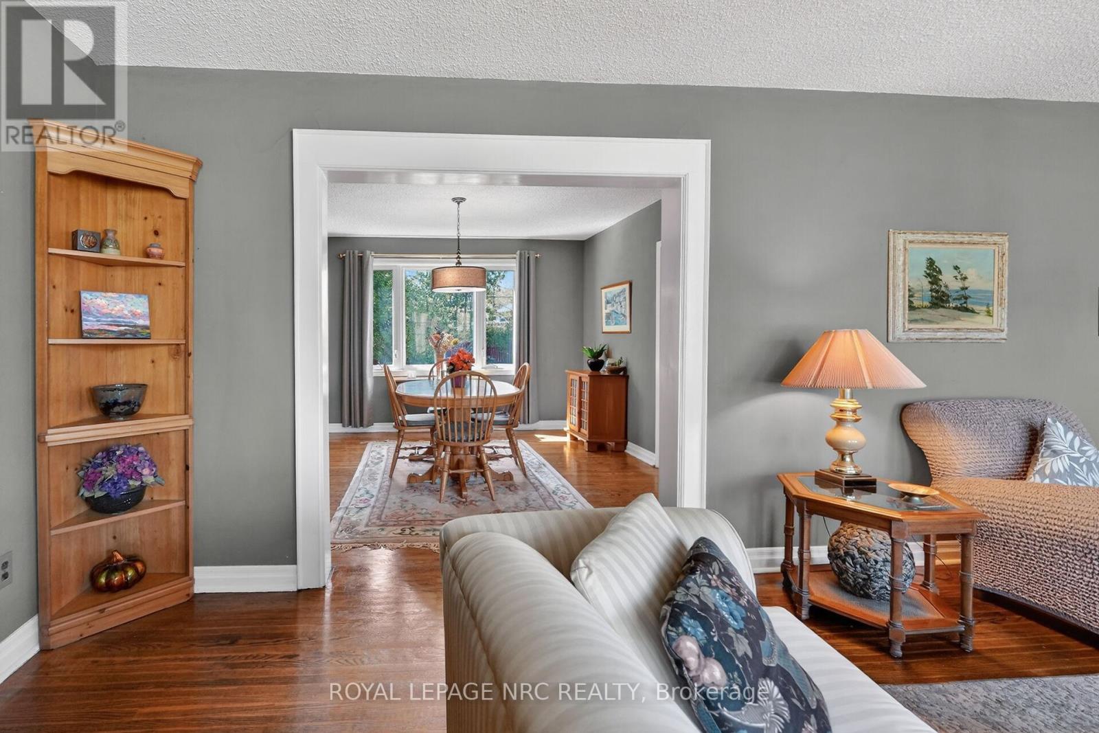 10 Briarfield Crescent, St. Catharines (Glendale/glenridge), Ontario  L2T 3T5 - Photo 9 - X13082652