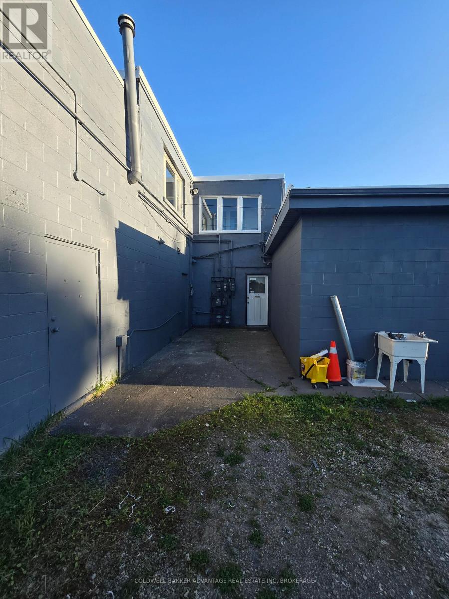 1 - 936 East Main Street, Welland, Ontario  L3B 3Y9 - Photo 12 - X13082674