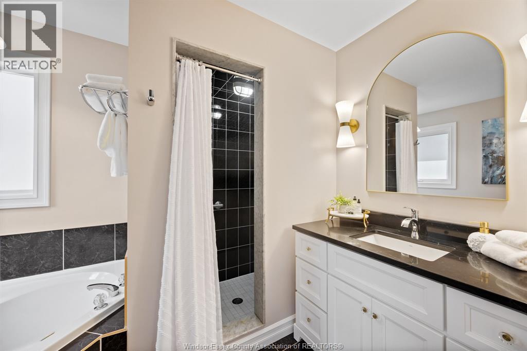 5967 Cameos Crescent, Lasalle, Ontario  N9J 3N3 - Photo 18 - 26010050