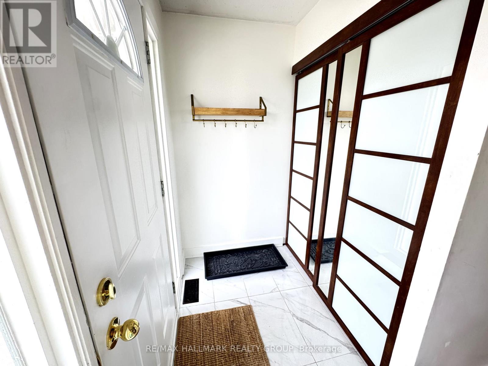 912 Dynes Road, Ottawa, Ontario  K2C 0G8 - Photo 3 - X13066536