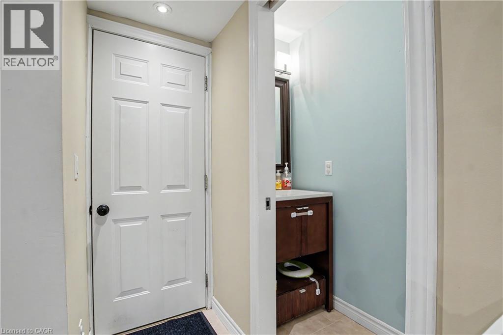 241 Guelph Avenue, Cambridge, Ontario  N3C 1A9 - Photo 13 - 40823500