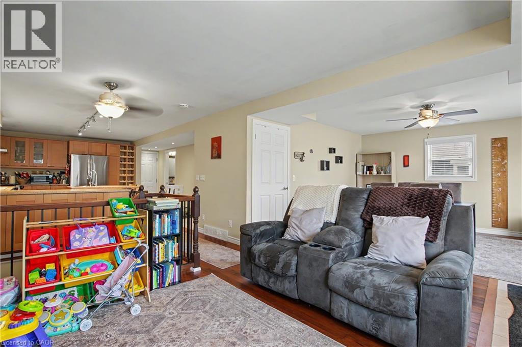 241 Guelph Avenue, Cambridge, Ontario  N3C 1A9 - Photo 7 - 40823500