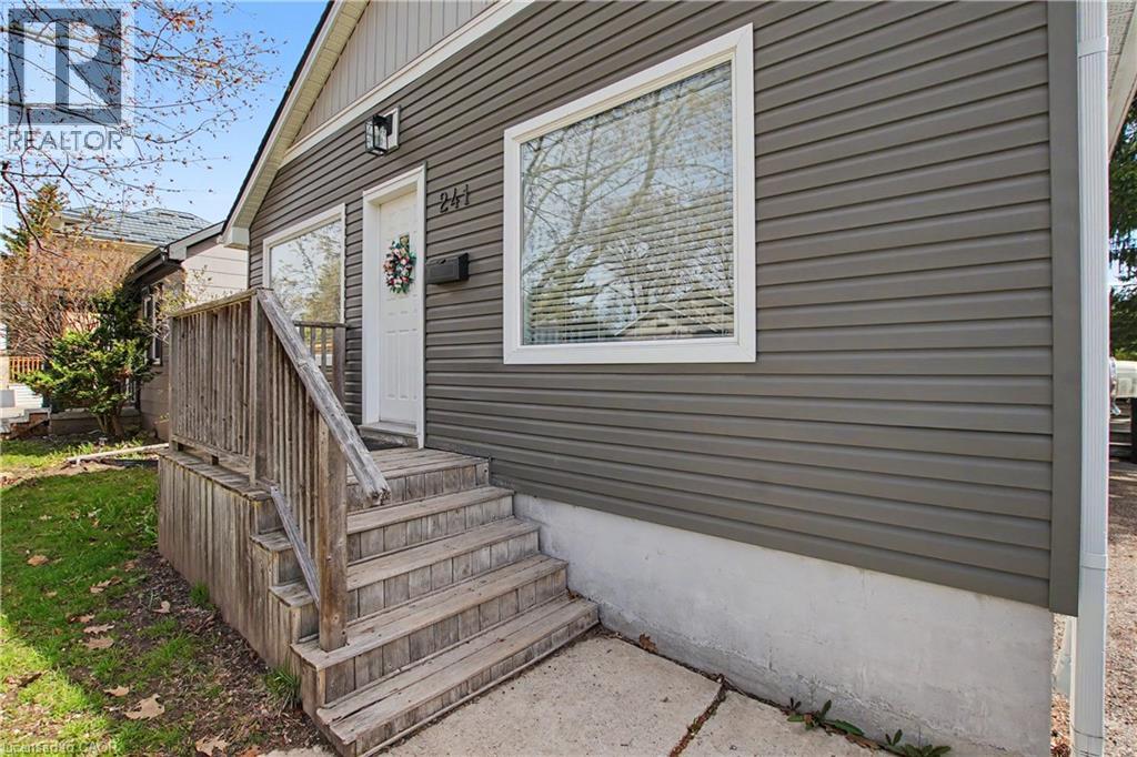 241 Guelph Avenue, Cambridge, Ontario  N3C 1A9 - Photo 4 - 40823501