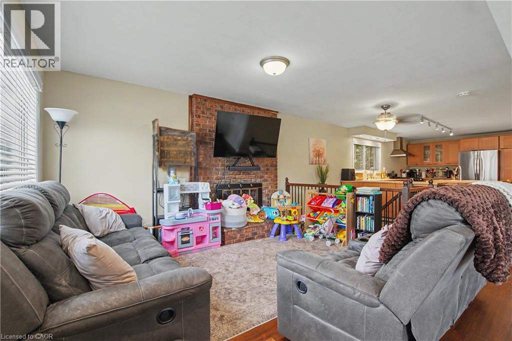 241 Guelph Avenue, Cambridge, Ontario  N3C 1A9 - Photo 6 - 40823501