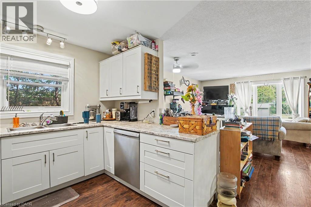 241 Guelph Avenue, Cambridge, Ontario  N3C 1A9 - Photo 31 - 40823501