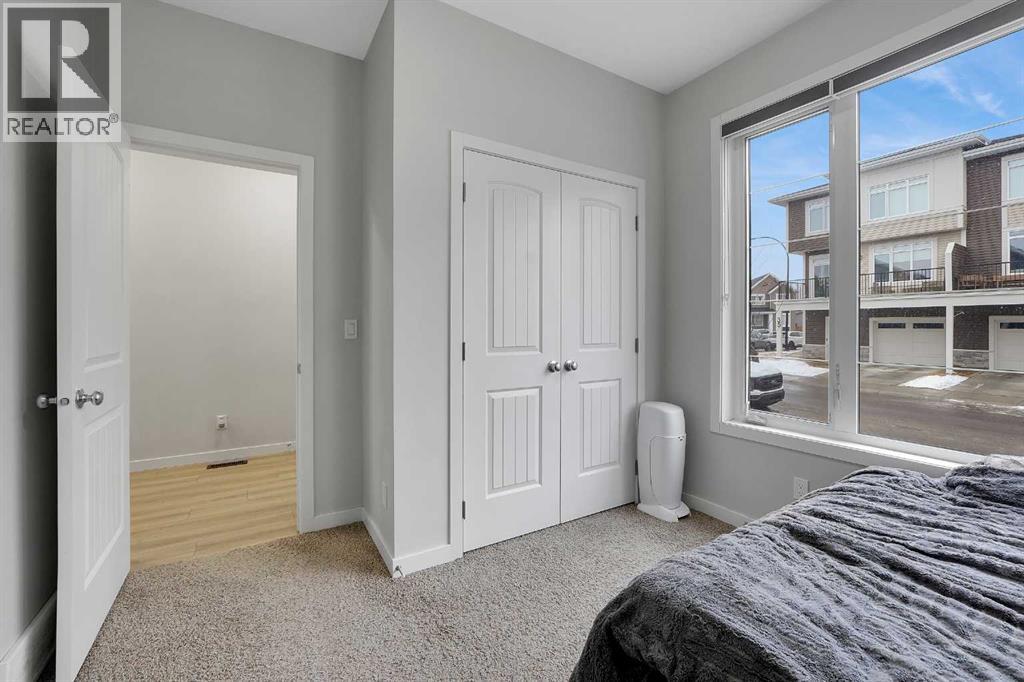 32 Seton Row SE, Calgary, Alberta  T3M 3L7 - Photo 5 - A2300676