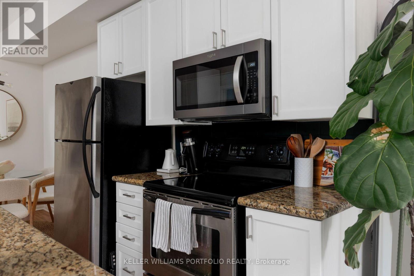 08 - 60 Carr Street, Toronto, Ontario  M5T 1B7 - Photo 9 - C13082564