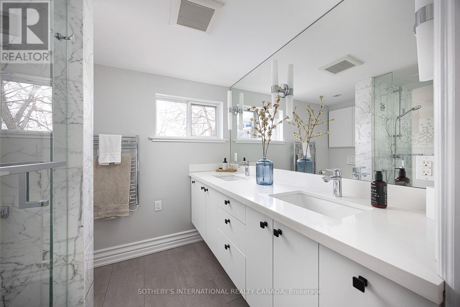 54 Stanley Terrace, Toronto (Niagara), Ontario  M6J 2R4 - Photo 28 - C13082640