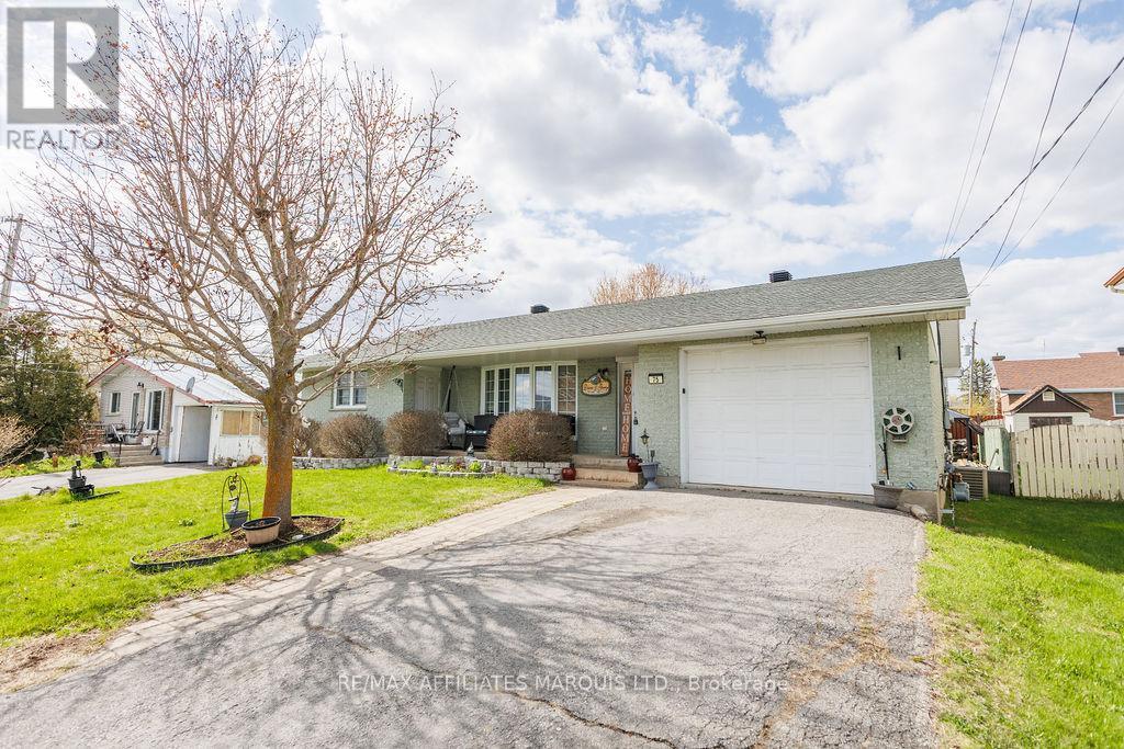 75 Gauthier Street, North Glengarry, Ontario  K0C 1A0 - Photo 5 - X12925658