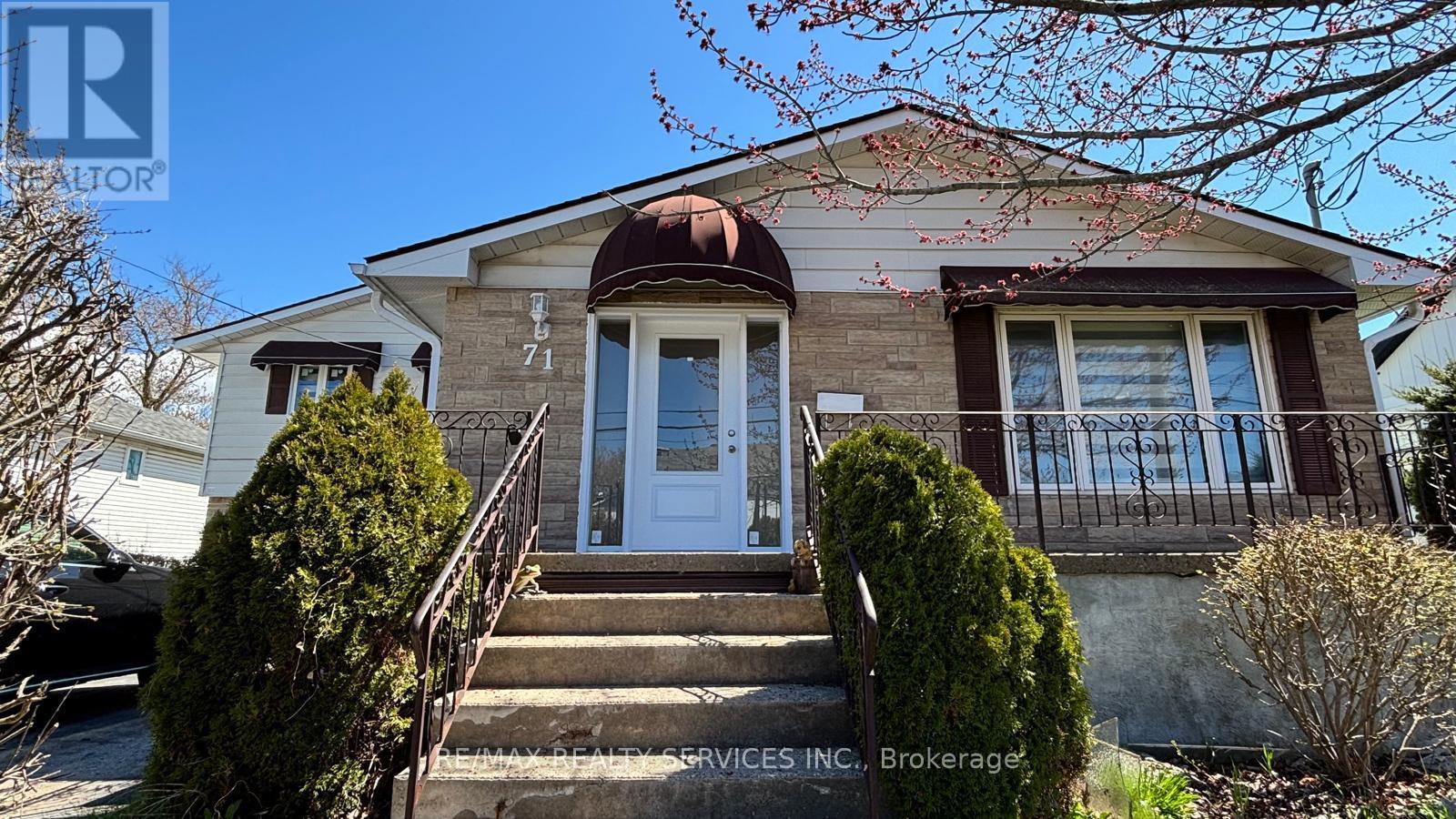 71 CARTWRIGHT STREET, Kingston, Ontario