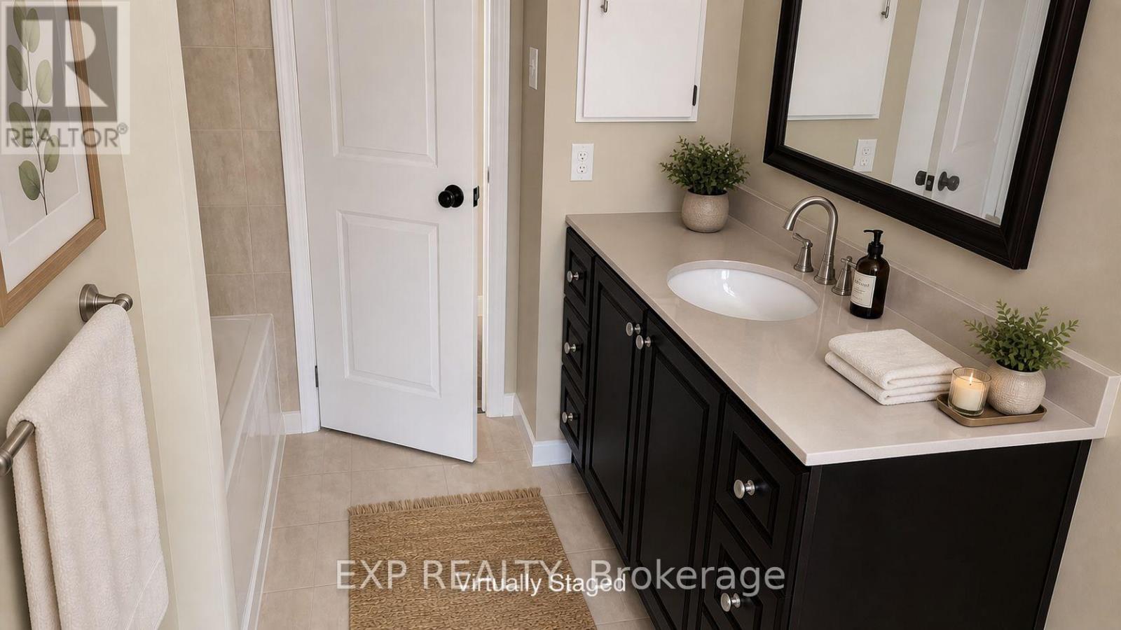 Main Level - 71 Daniels Crescent, Ajax, Ontario  L1T 1Y7 - Photo 10 - E13082616